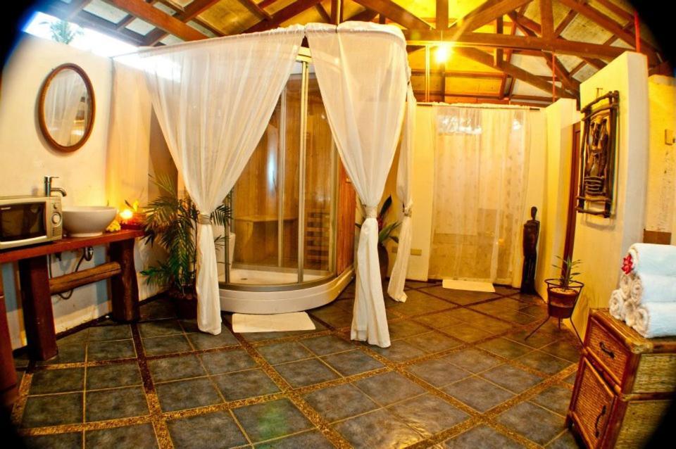 Crystal Paradise Resort Spa & Winery Narra Kültér fotó