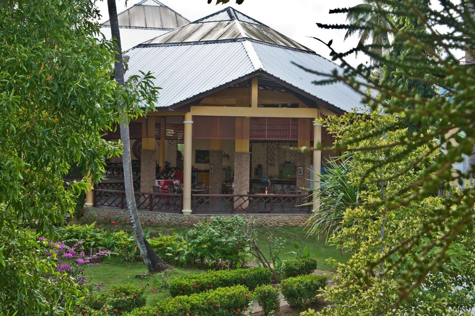 Crystal Paradise Resort Spa & Winery Narra Kültér fotó