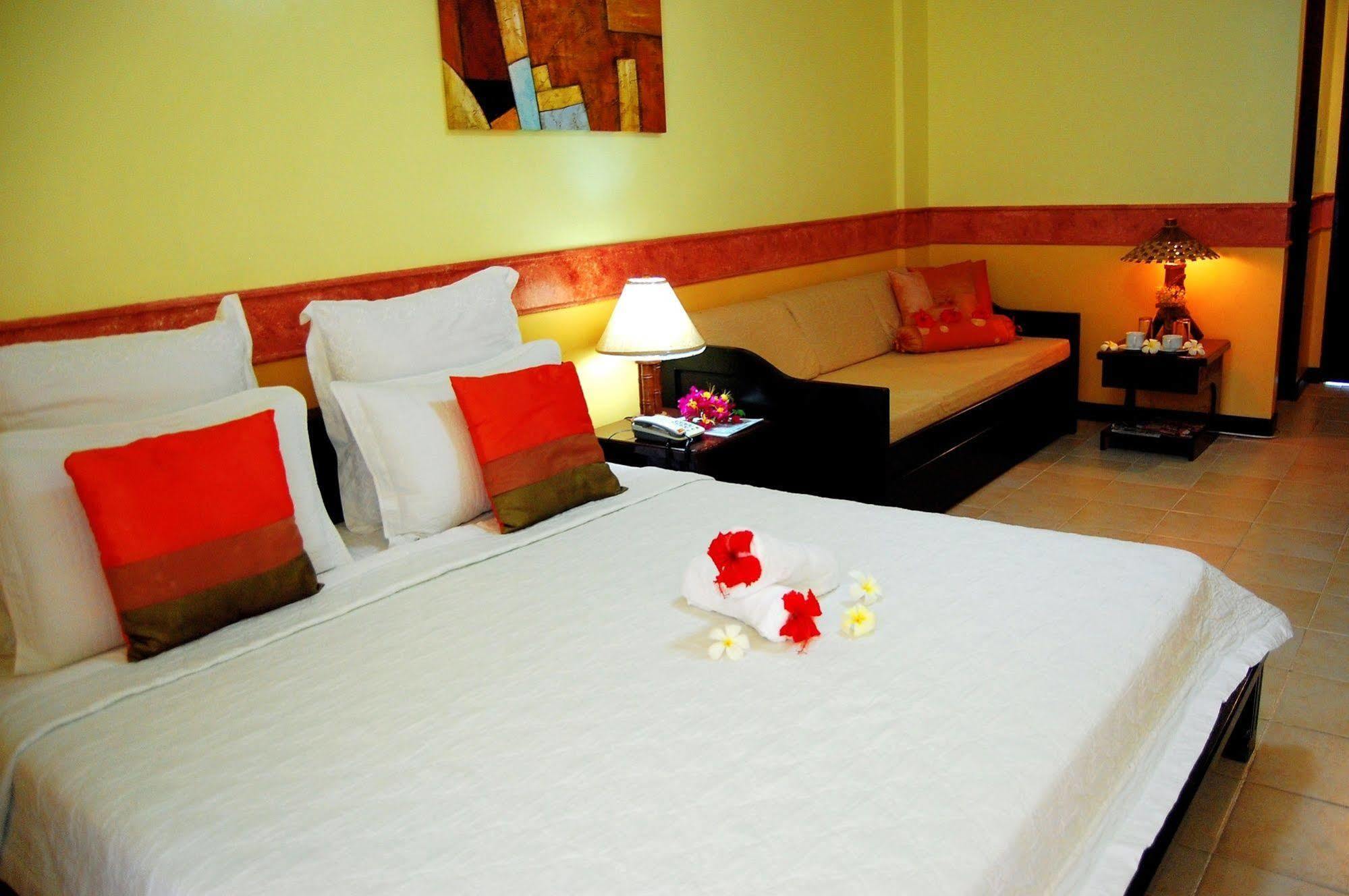 Crystal Paradise Resort Spa & Winery Narra Kültér fotó