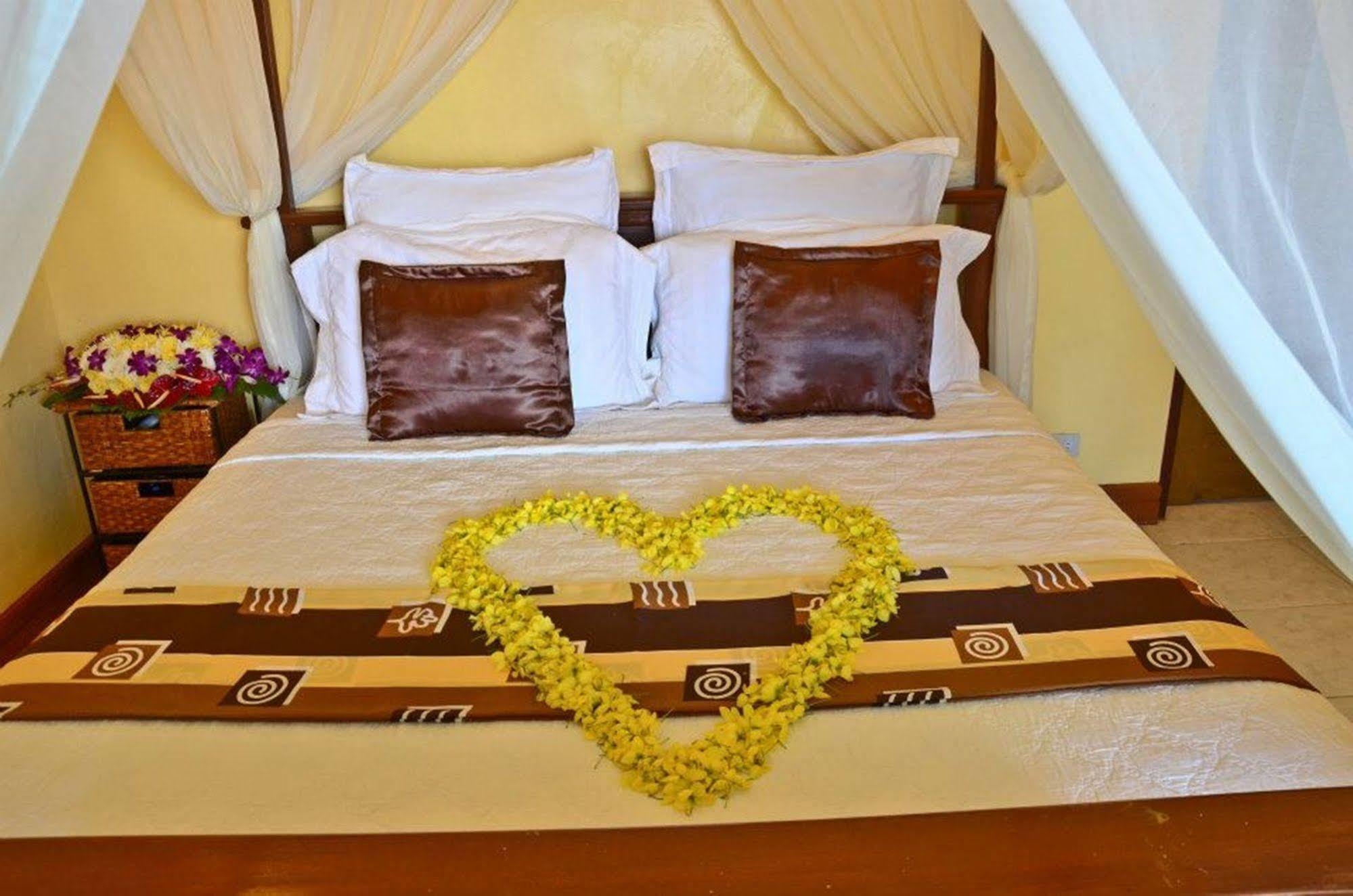 Crystal Paradise Resort Spa & Winery Narra Kültér fotó